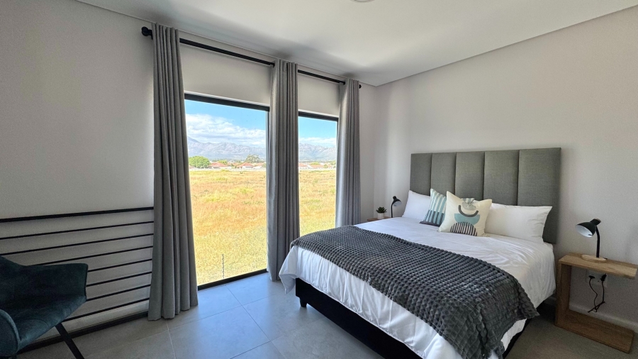 2 Bedroom Property for Sale in Whispering Pines Western Cape